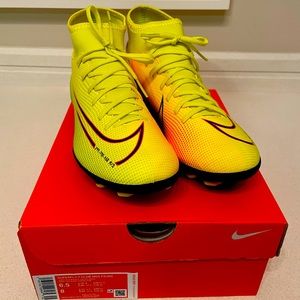 Brand new (in box) Nike Superfly 7 Club soccer cleats size 6.5